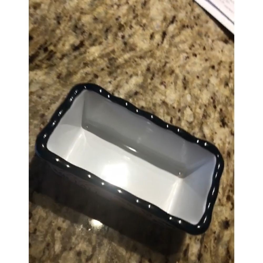 Adorable Ceramic "Hello Fall" Loaf Pan - Picture 5 of 6
